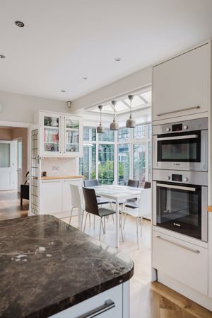 Kitchen Diner- click for photo gallery